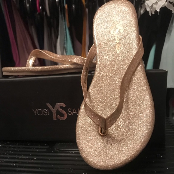 Gold Glitter Flip Flops - New In Original Box! - Picture 2 of 5
